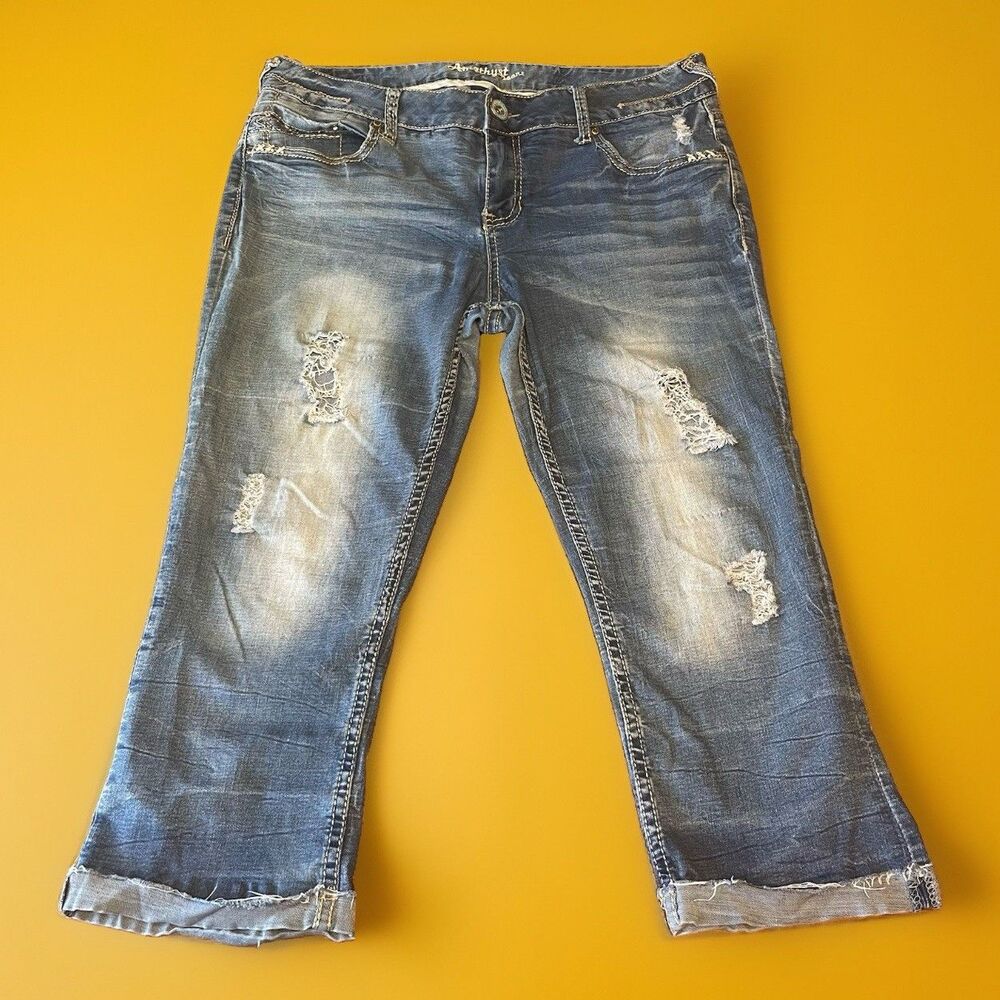 Amethyst Jeans Juniors Size 13 Distressed Embroidered Cuffed Y2K